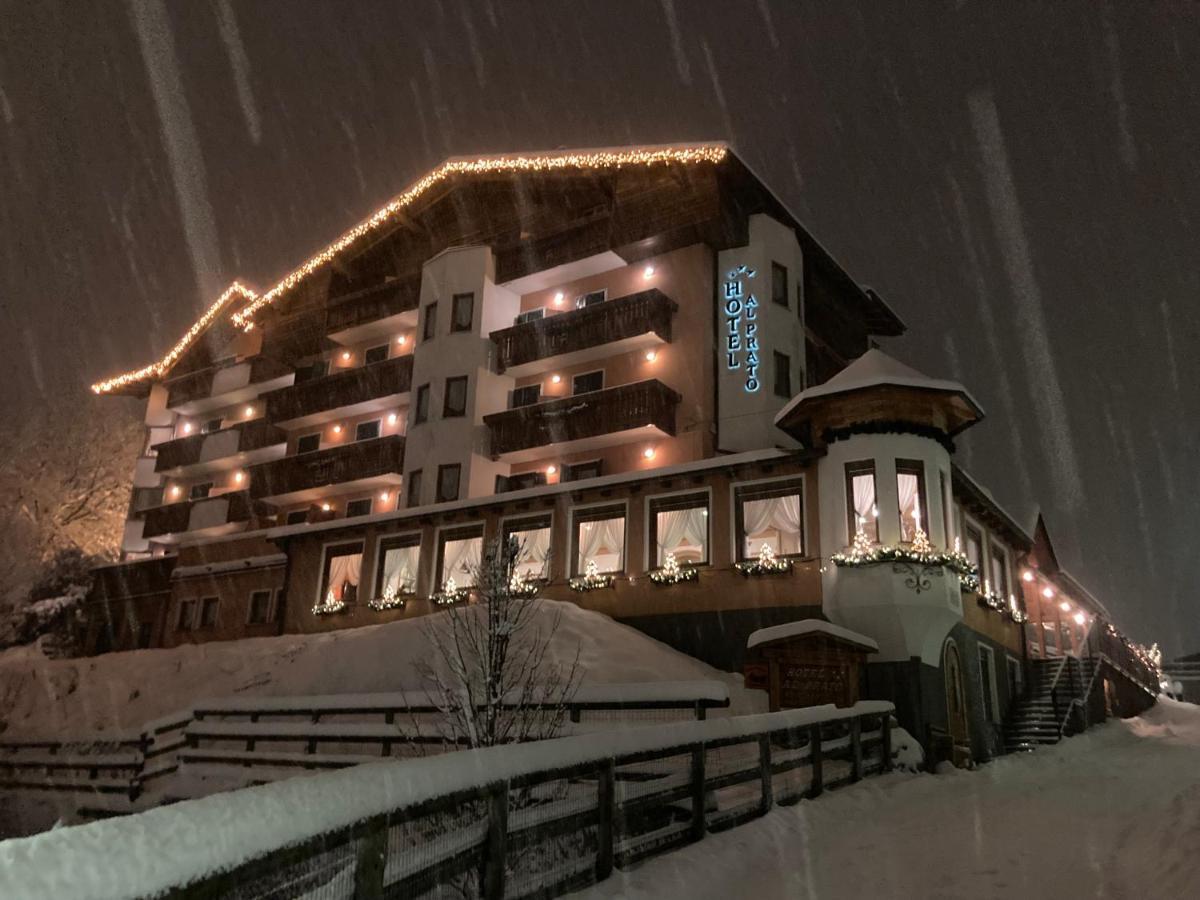 Hotel Al Prato Fiera Di Primiero Extérieur photo