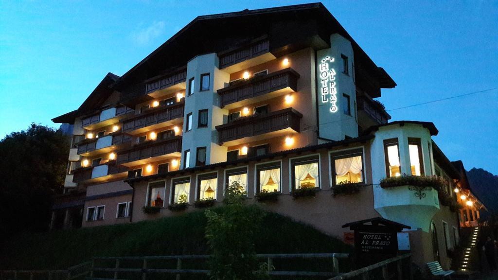 Hotel Al Prato Fiera Di Primiero Extérieur photo