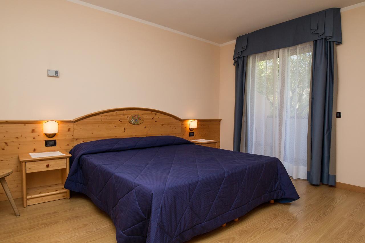 Hotel Al Prato Fiera Di Primiero Extérieur photo